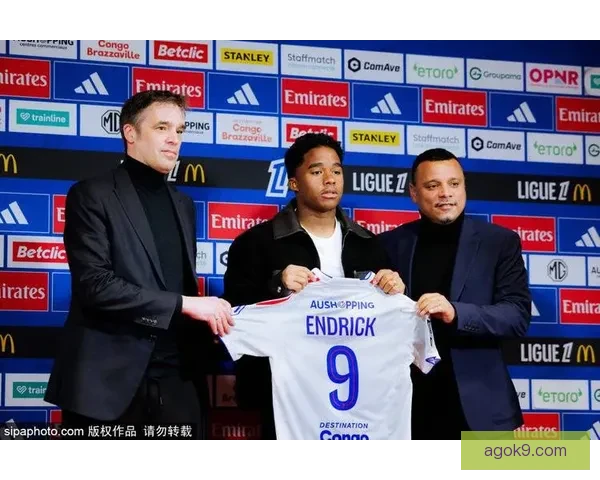 RMC曝里昂将租借巴黎小将诺哈姆卡马拉并含强制买断条款协议